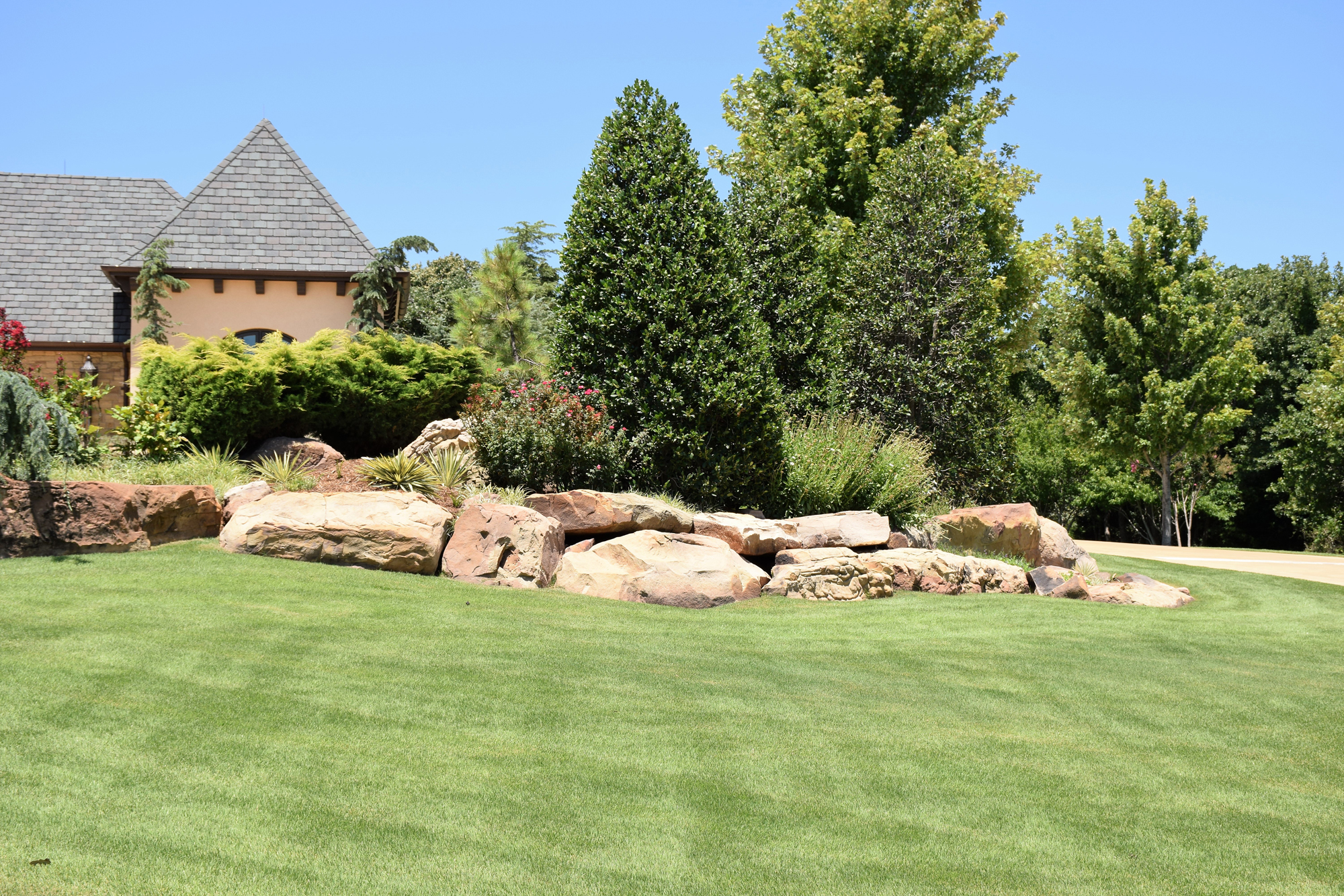With lawn seeding from e-greenleaf of OKC, your lawn will look thick and beautiful every time we cut it.